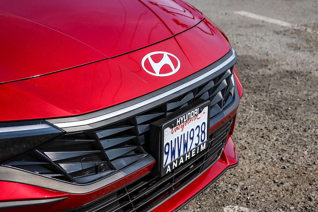 Thumbnail: 2025 Hyundai Elantra - 6