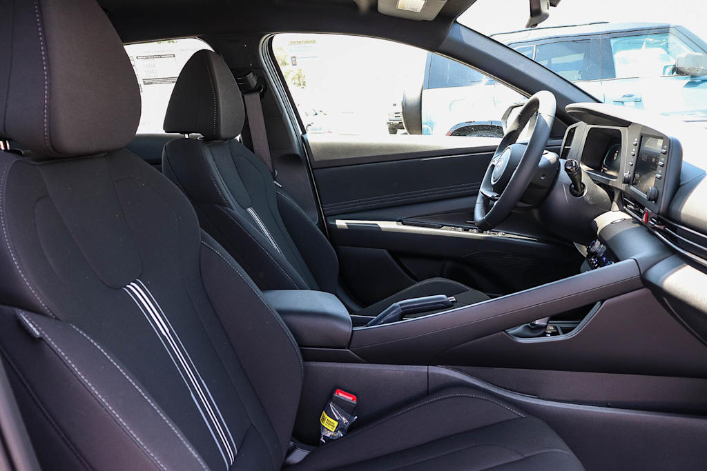 Thumbnail: 2026 Hyundai Elantra - 10