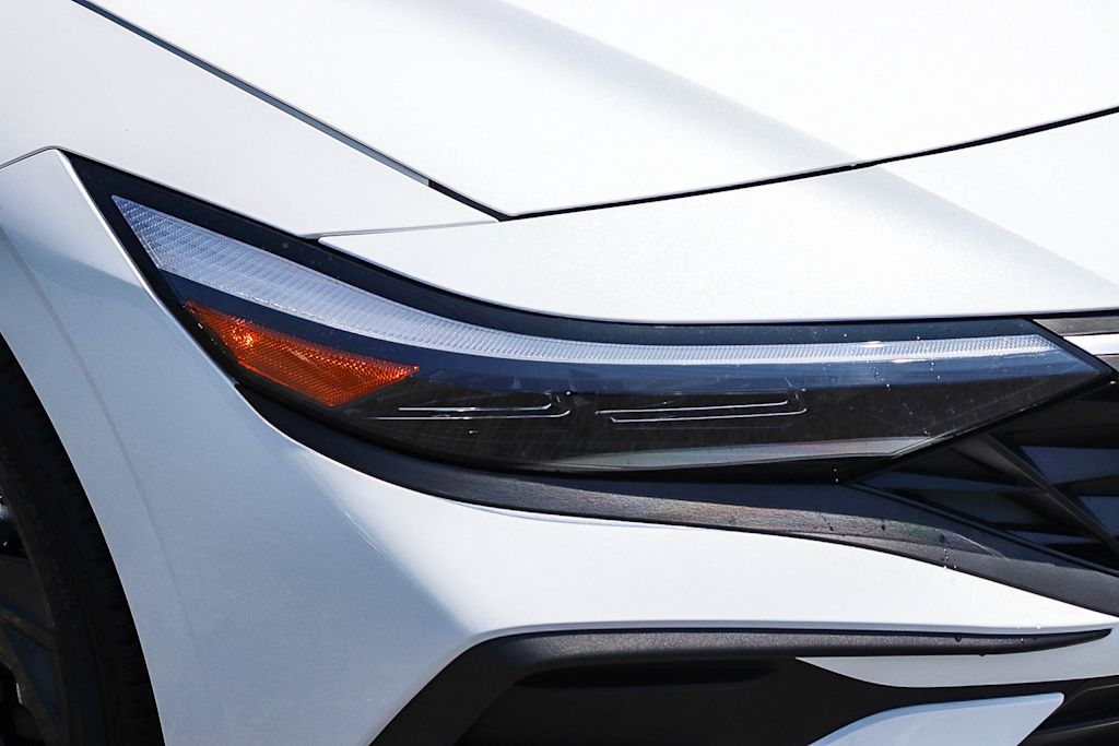 Thumbnail: 2026 Hyundai Elantra - 16
