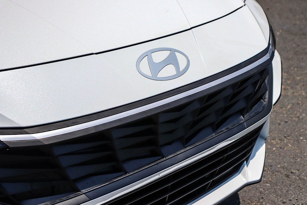 Thumbnail: 2026 Hyundai Elantra - 17