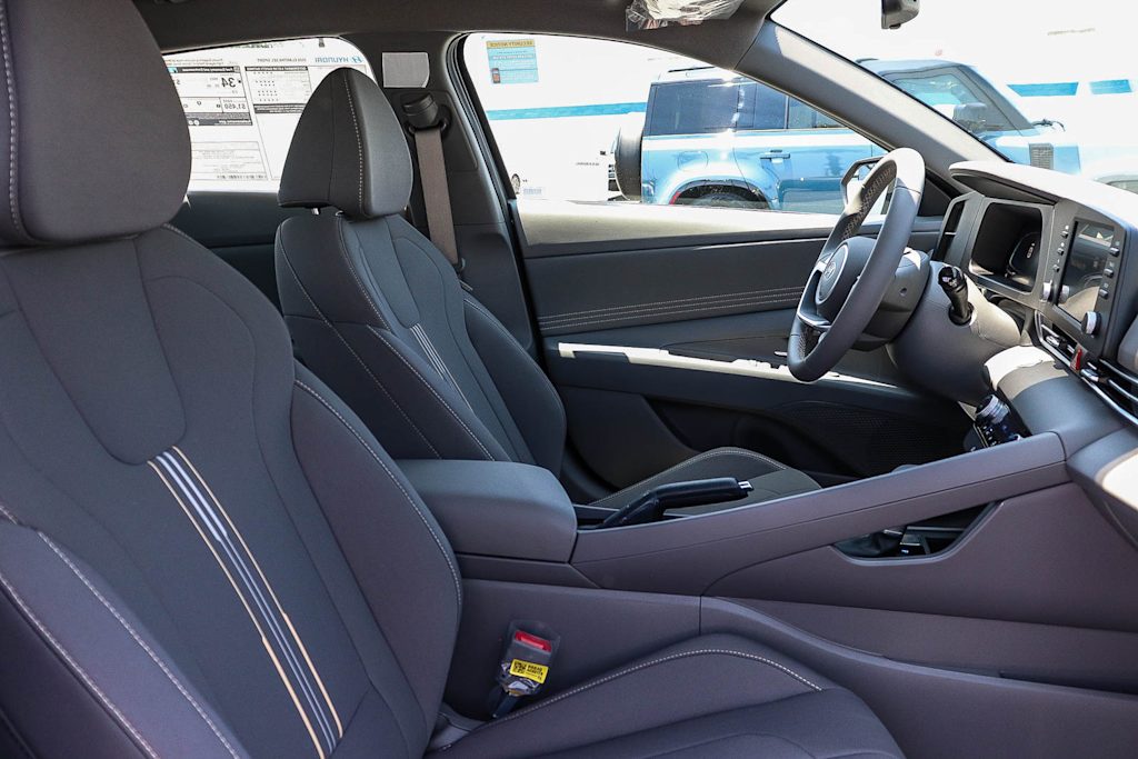 Thumbnail: 2026 Hyundai Elantra - 9