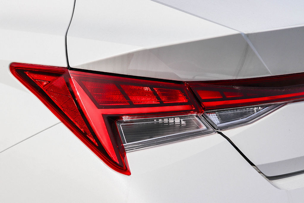 Thumbnail: 2026 Hyundai Elantra - 20