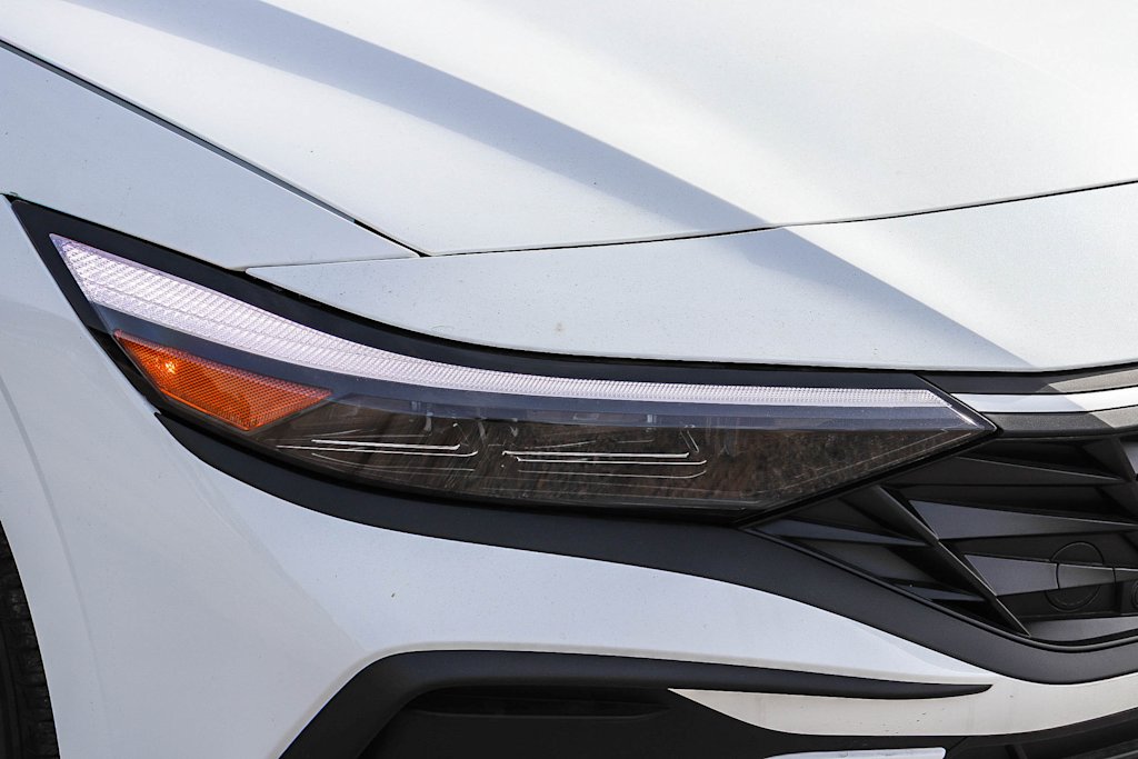 Thumbnail: 2026 Hyundai Elantra - 16