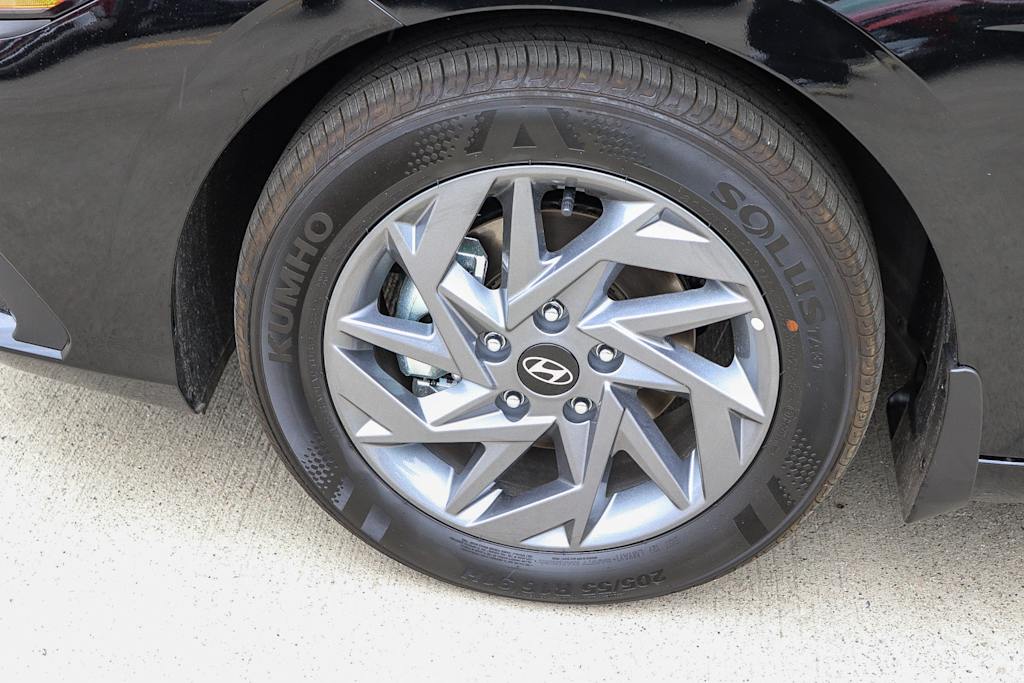 Thumbnail: 2026 Hyundai Elantra - 22