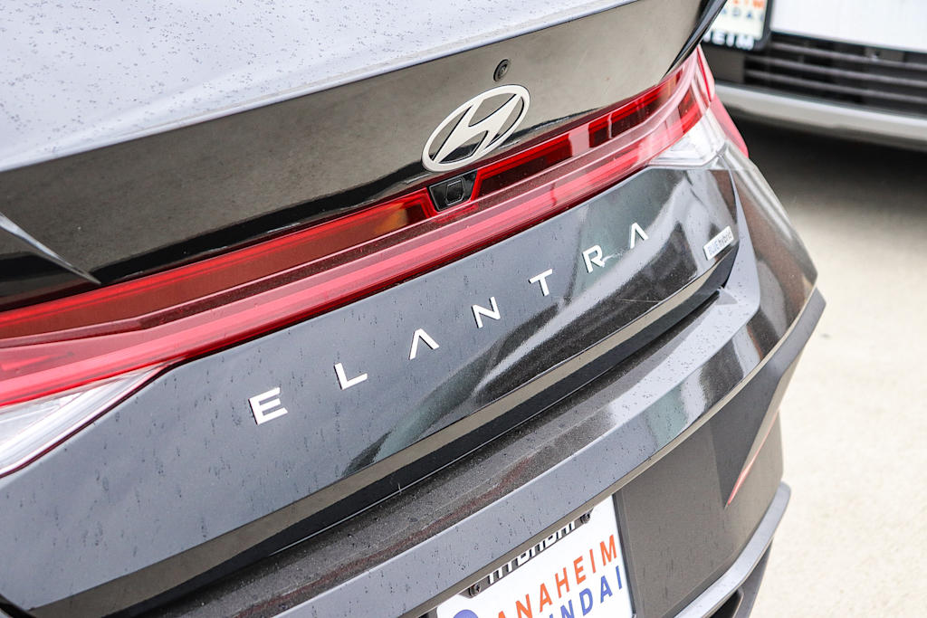 Thumbnail: 2026 Hyundai Elantra - 4