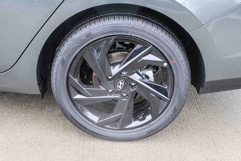 Thumbnail: 2026 Hyundai Elantra - 6