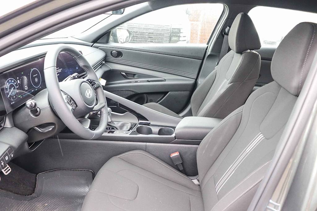 Thumbnail: 2026 Hyundai Elantra - 10