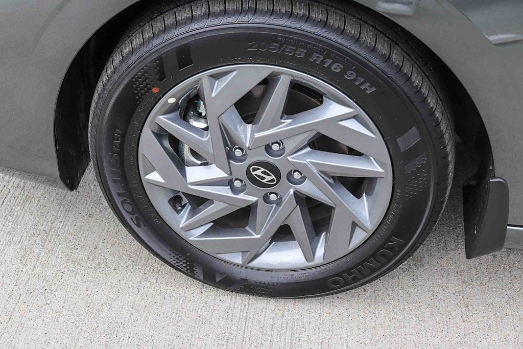 Thumbnail: 2026 Hyundai Elantra - 20