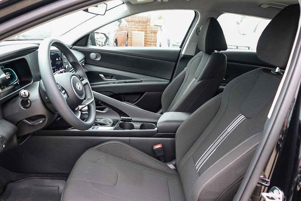 Thumbnail: 2026 Hyundai Elantra - 10