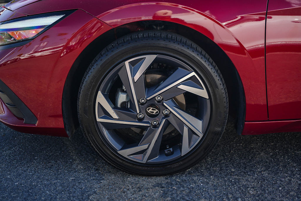 Thumbnail: 2025 Hyundai Elantra - 21