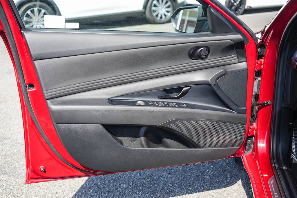 Thumbnail: 2025 Hyundai Elantra - 24