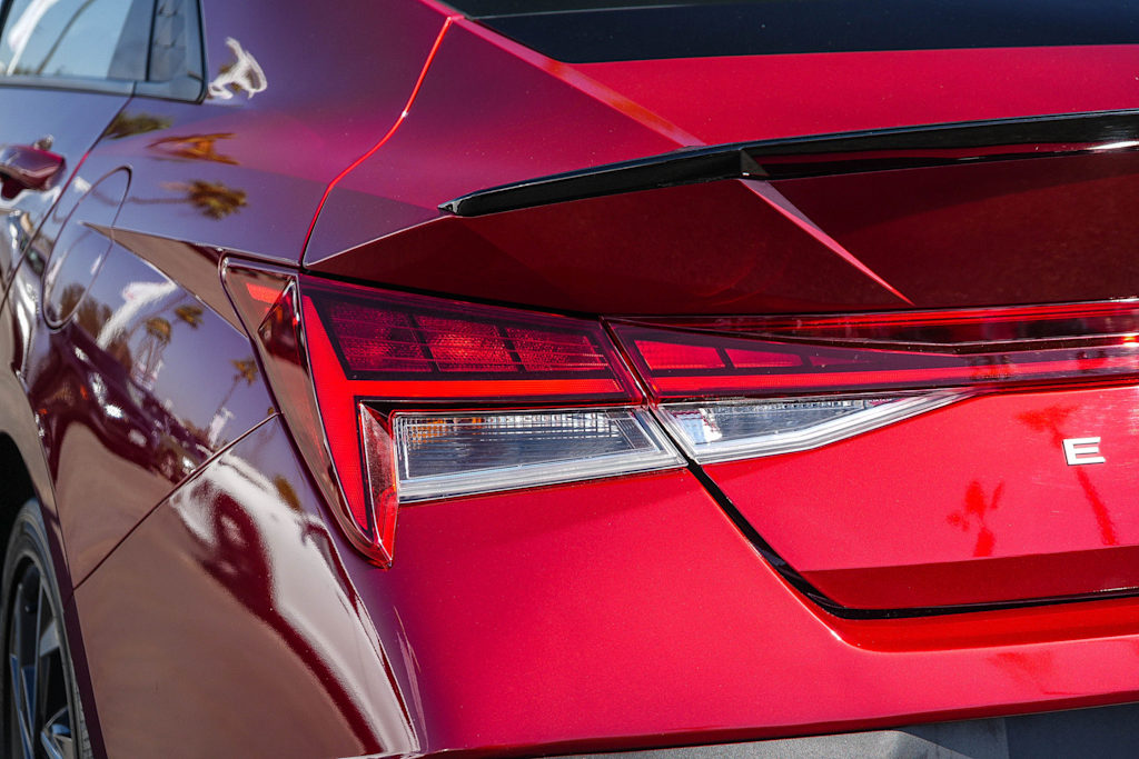 Thumbnail: 2025 Hyundai Elantra - 20