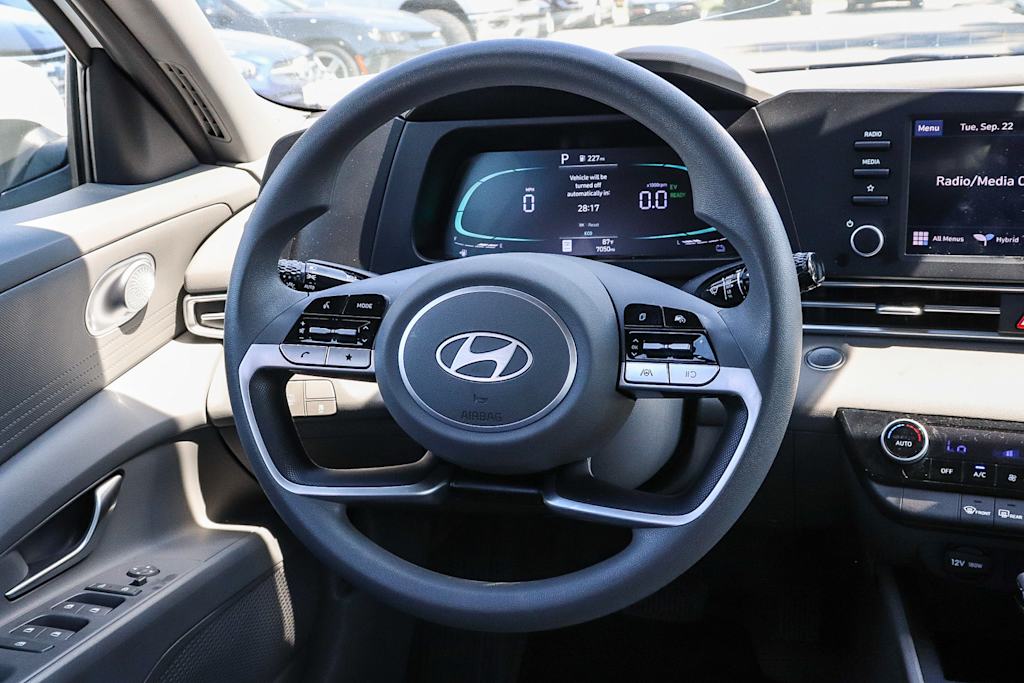 Thumbnail: 2025 Hyundai Elantra - 7