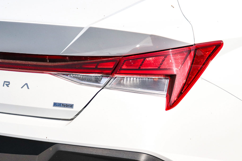 Thumbnail: 2025 Hyundai Elantra - 20