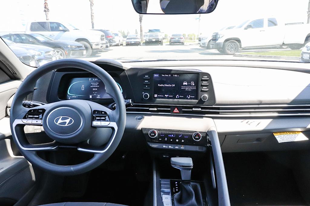 Thumbnail: 2025 Hyundai Elantra - 2