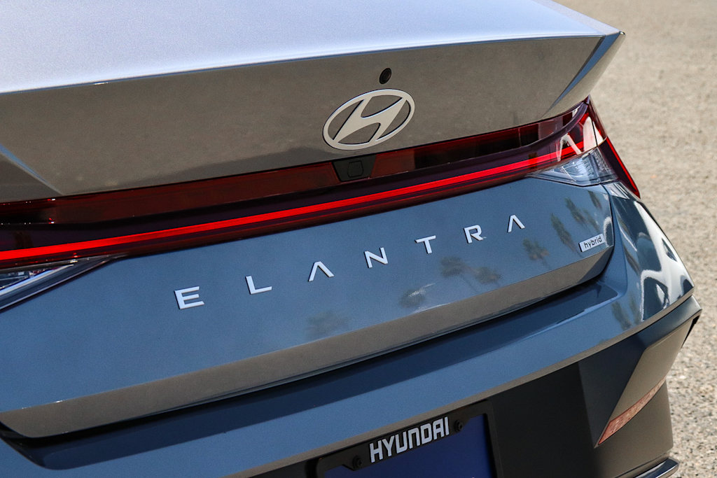 Thumbnail: 2025 Hyundai Elantra - 6