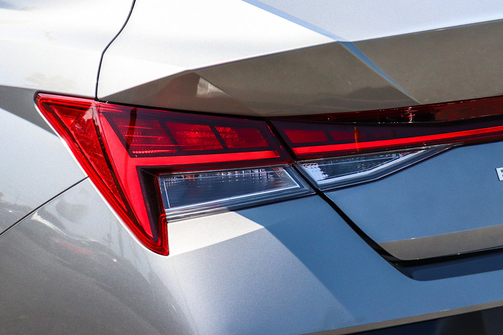 Thumbnail: 2025 Hyundai Elantra - 22