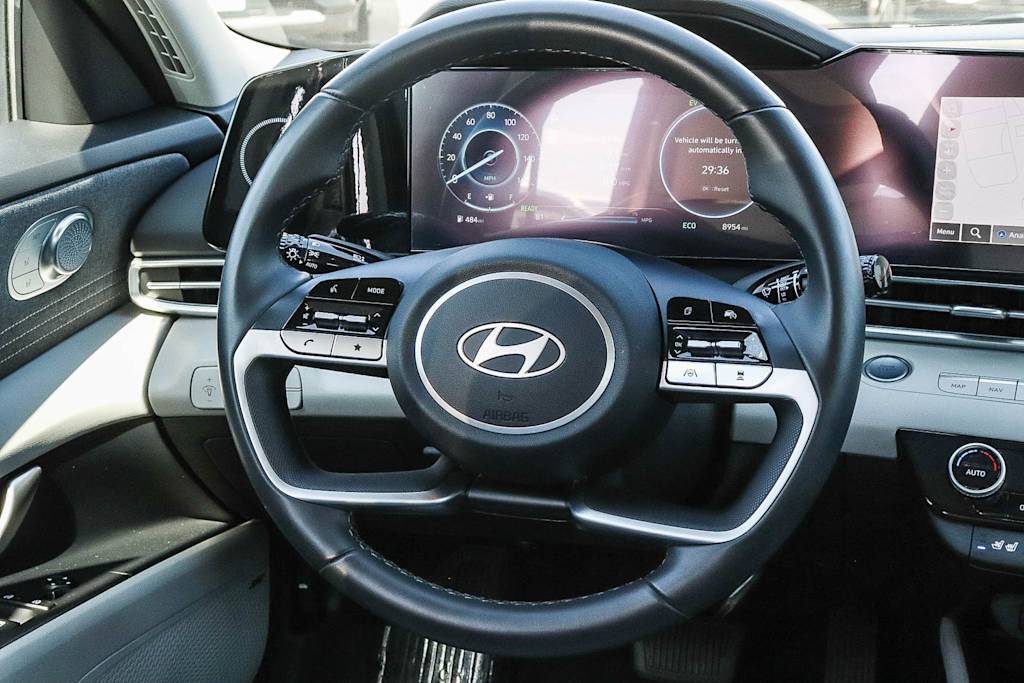 Thumbnail: 2025 Hyundai Elantra - 9