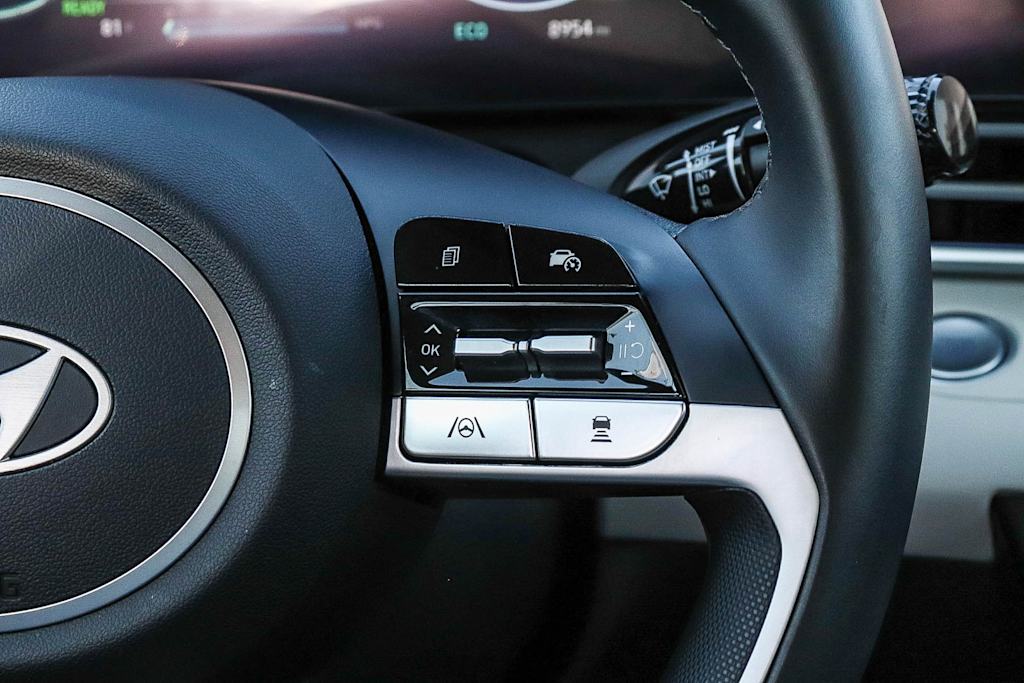 Thumbnail: 2025 Hyundai Elantra - 26