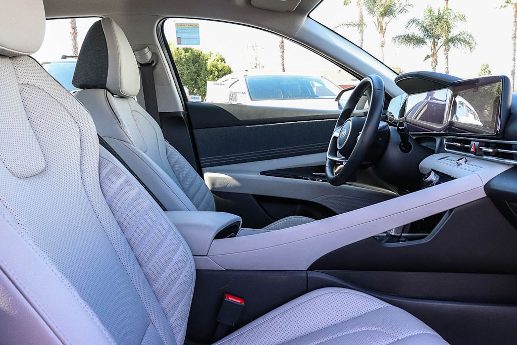 Thumbnail: 2025 Hyundai Elantra - 10