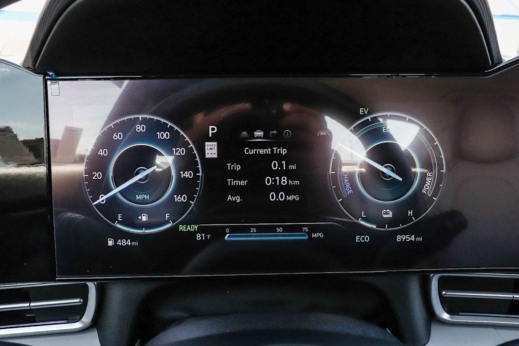 Thumbnail: 2025 Hyundai Elantra - 15