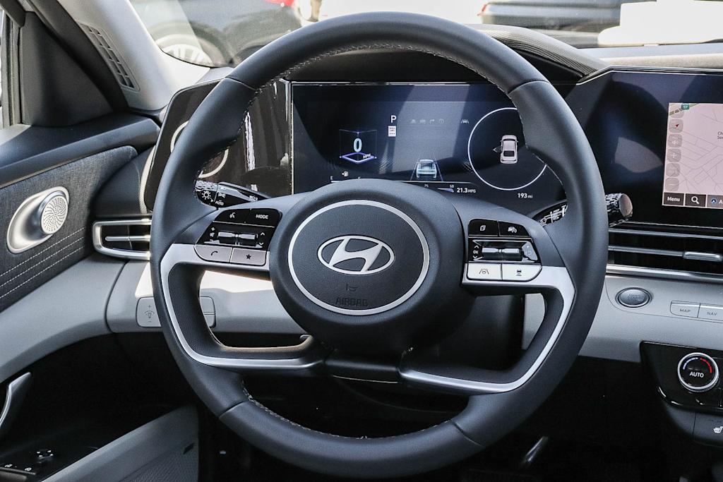 Thumbnail: 2026 Hyundai Elantra - 9