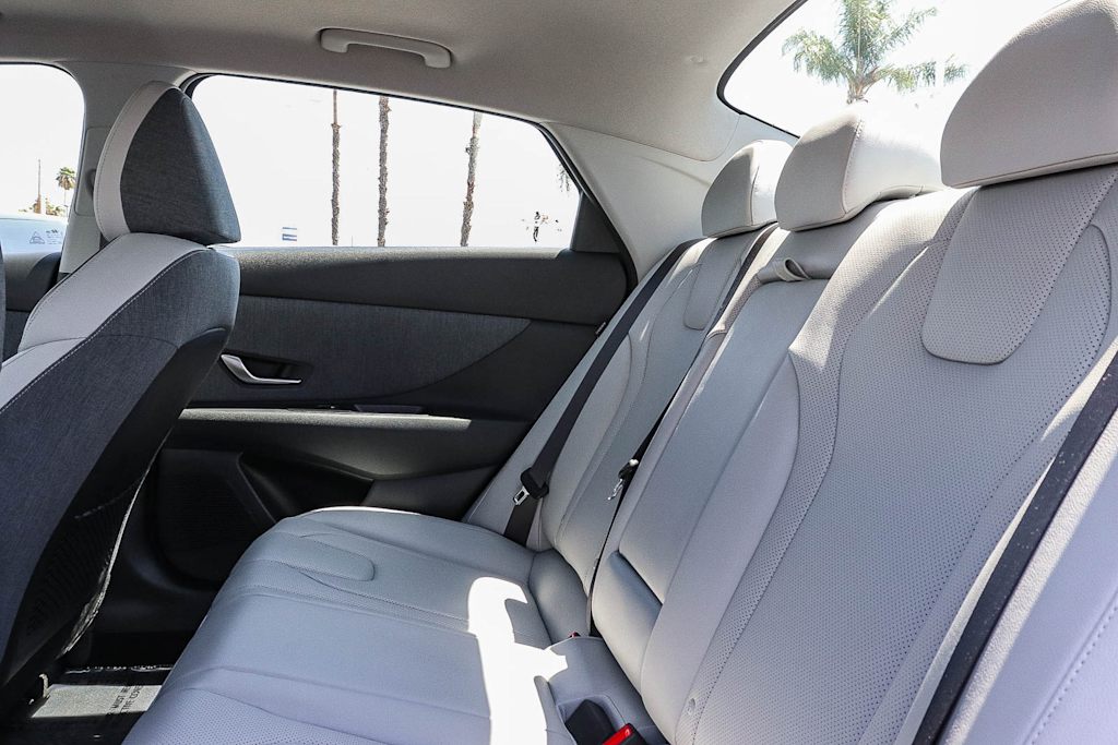 Thumbnail: 2026 Hyundai Elantra - 12