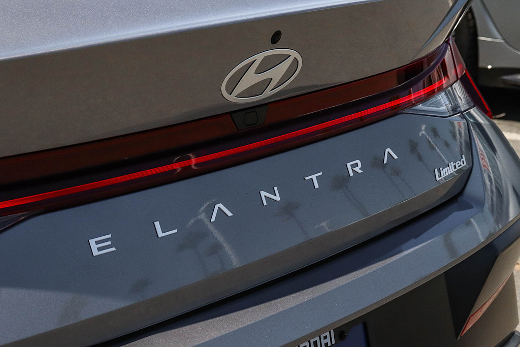 Thumbnail: 2026 Hyundai Elantra - 6