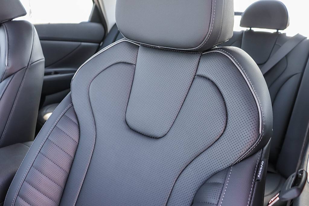 Thumbnail: 2026 Hyundai Elantra - 28