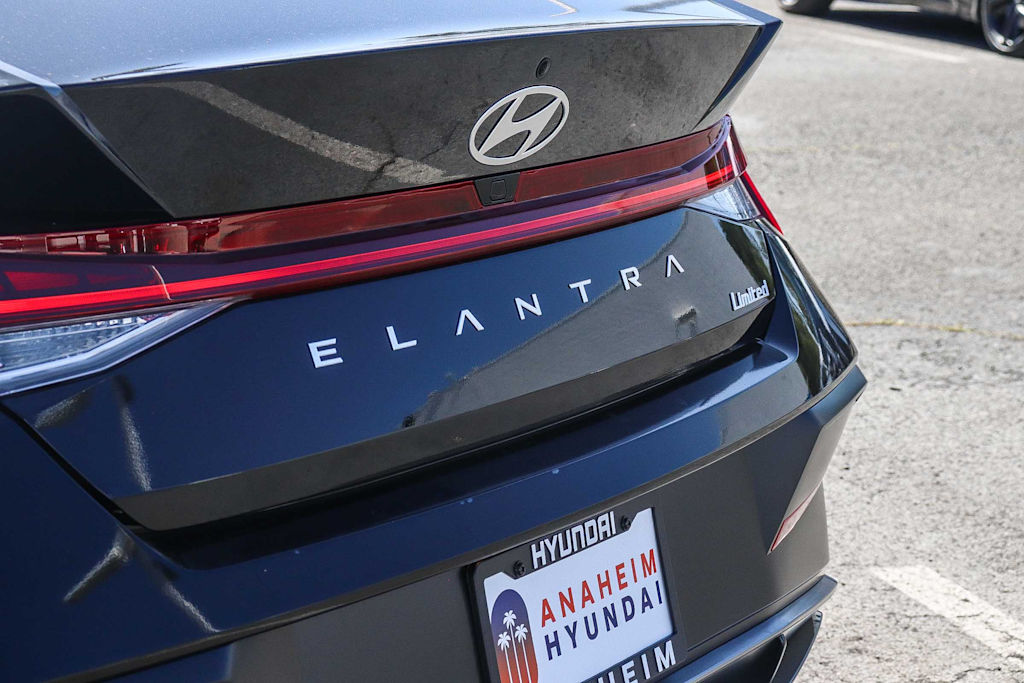 Thumbnail: 2026 Hyundai Elantra - 20