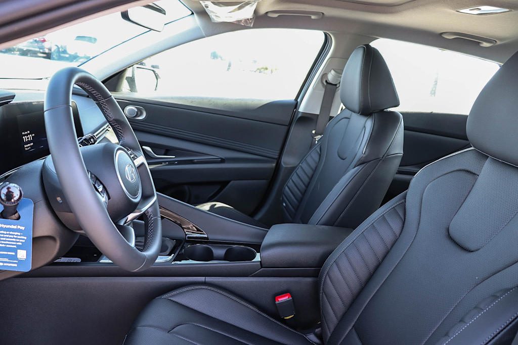 Thumbnail: 2026 Hyundai Elantra - 24