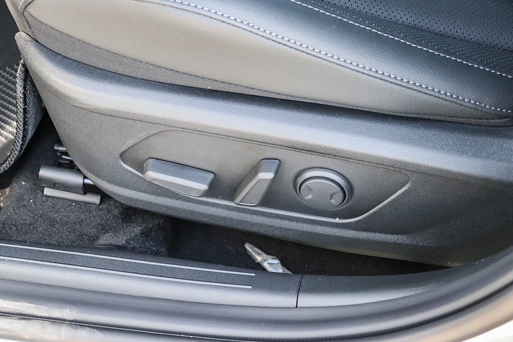 Thumbnail: 2026 Hyundai Elantra - 26