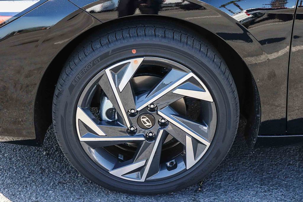 Thumbnail: 2026 Hyundai Elantra - 21