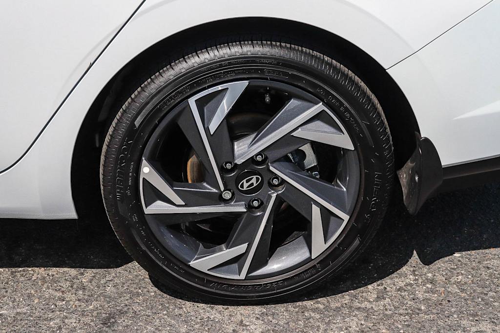 Thumbnail: 2025 Hyundai Elantra - 6