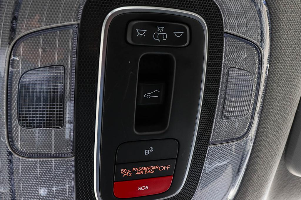 Thumbnail: 2025 Hyundai Elantra - 32
