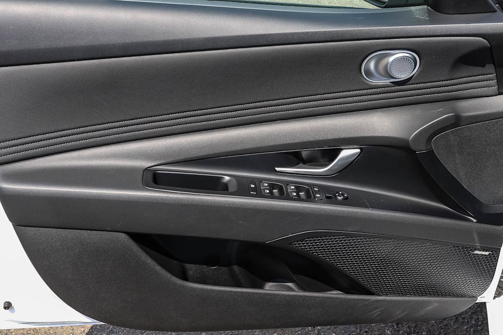 Thumbnail: 2025 Hyundai Elantra - 28