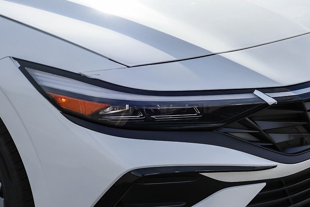 Thumbnail: 2026 Hyundai Elantra - 17
