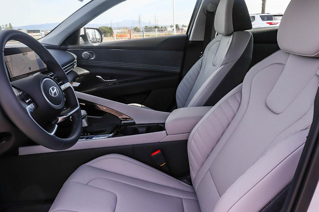 Thumbnail: 2026 Hyundai Elantra - 10