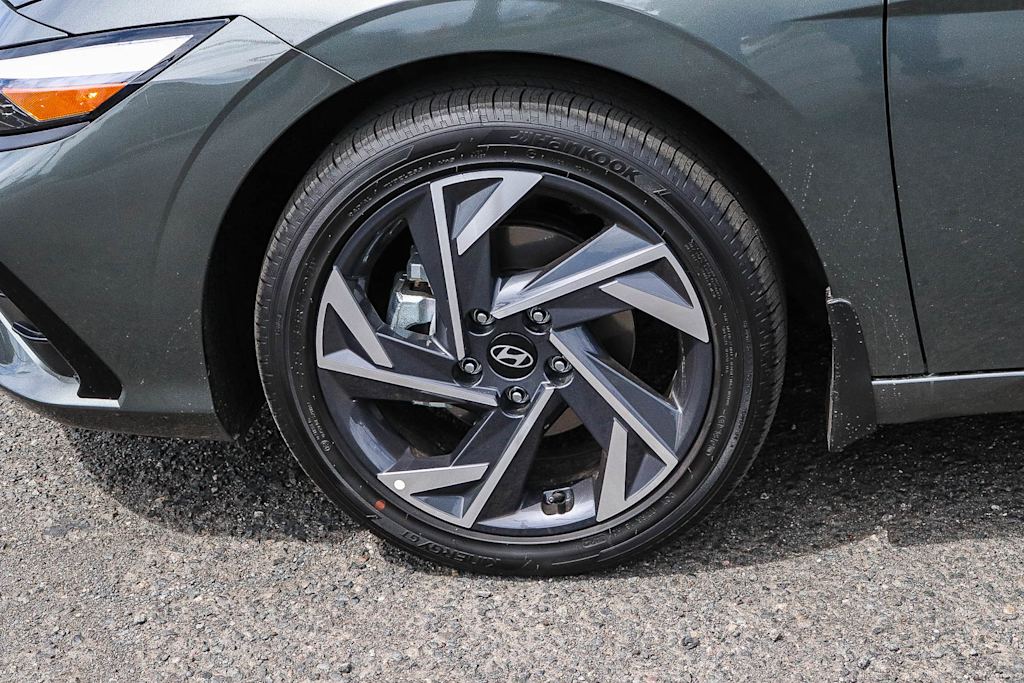 Thumbnail: 2026 Hyundai Elantra - 22