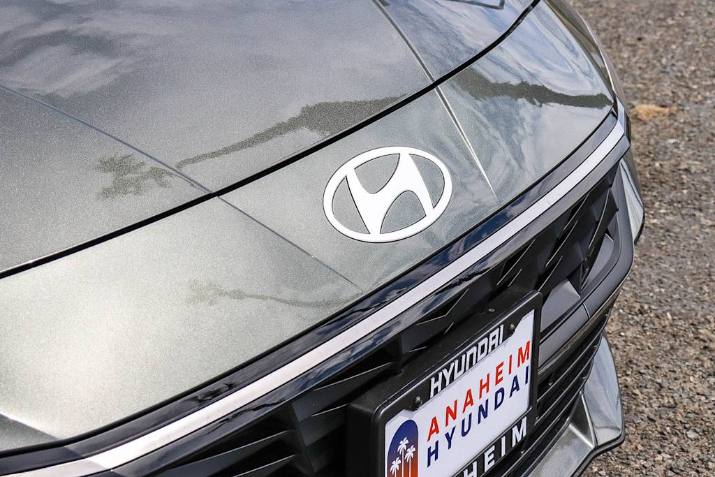 Thumbnail: 2026 Hyundai Elantra - 18