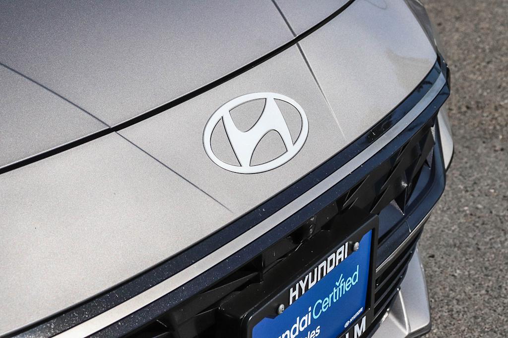 Thumbnail: 2024 Hyundai Elantra - 18