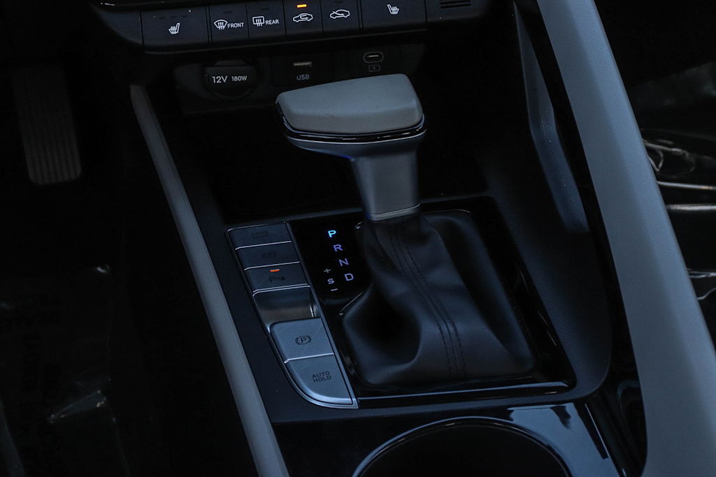 Thumbnail: 2024 Hyundai Elantra - 14