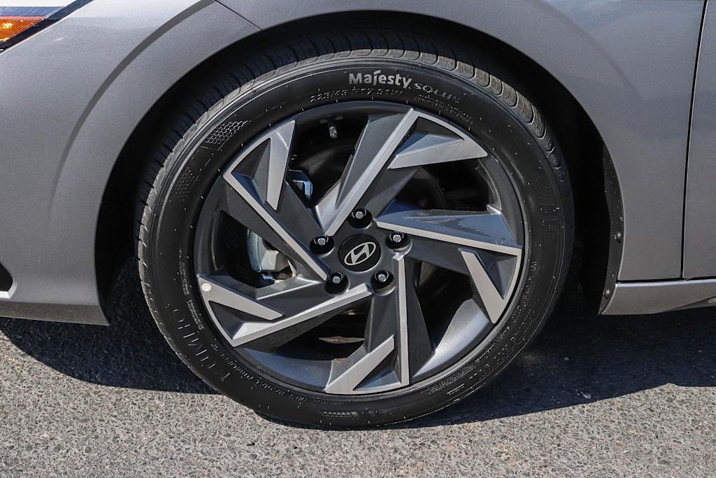Thumbnail: 2024 Hyundai Elantra - 21