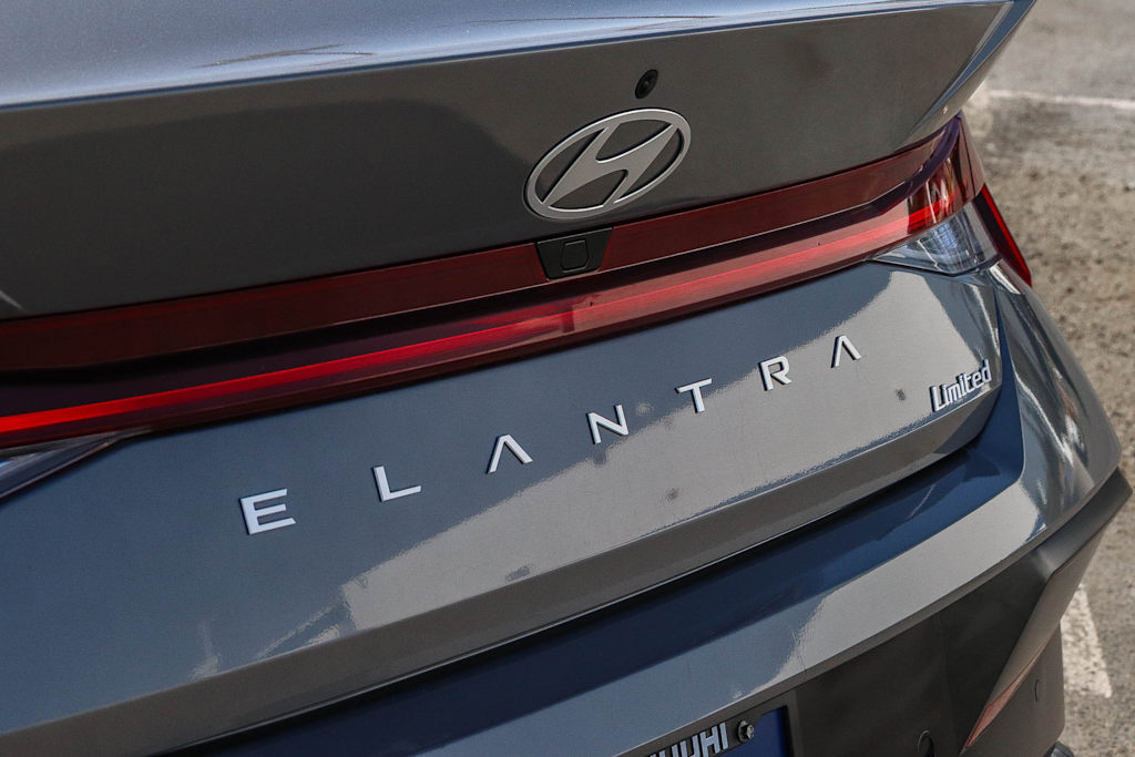Thumbnail: 2024 Hyundai Elantra - 6