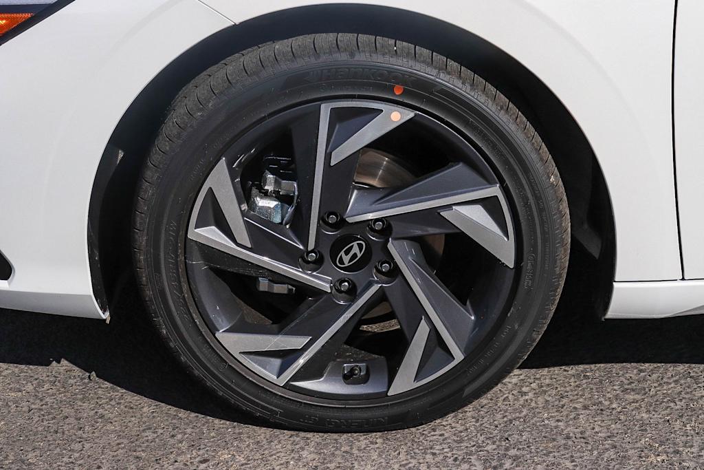Thumbnail: 2026 Hyundai Elantra - 22