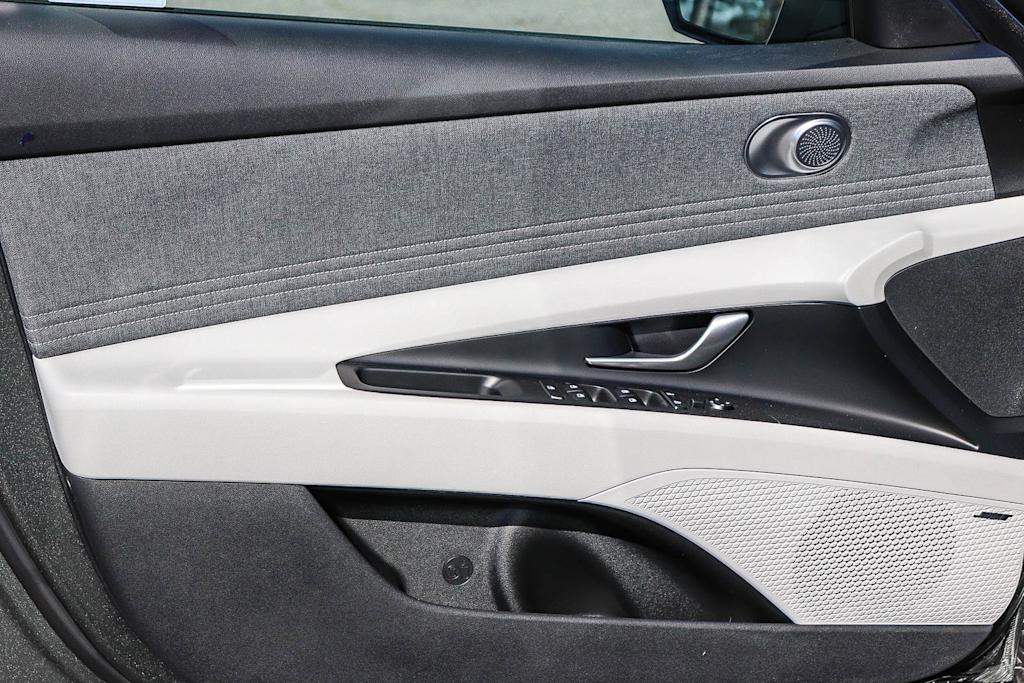 Thumbnail: 2026 Hyundai Elantra - 28