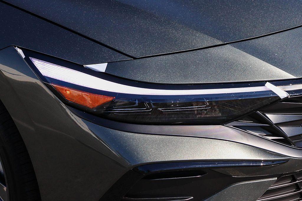 Thumbnail: 2026 Hyundai Elantra - 17