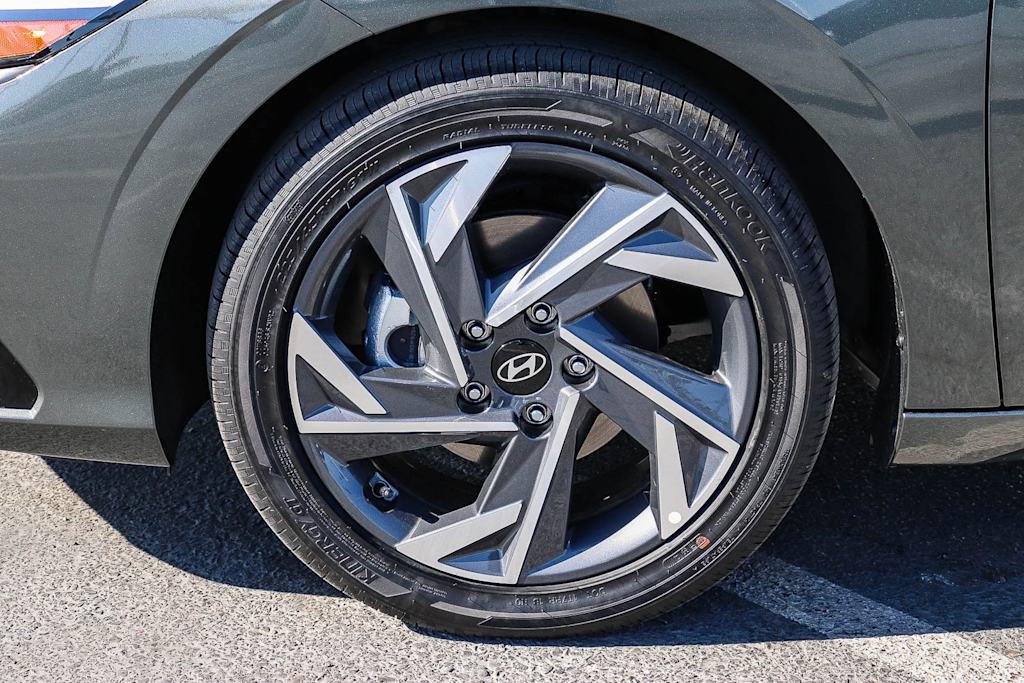 Thumbnail: 2026 Hyundai Elantra - 22