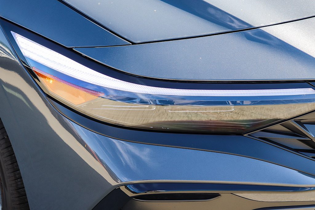 Thumbnail: 2026 Hyundai Elantra - 17