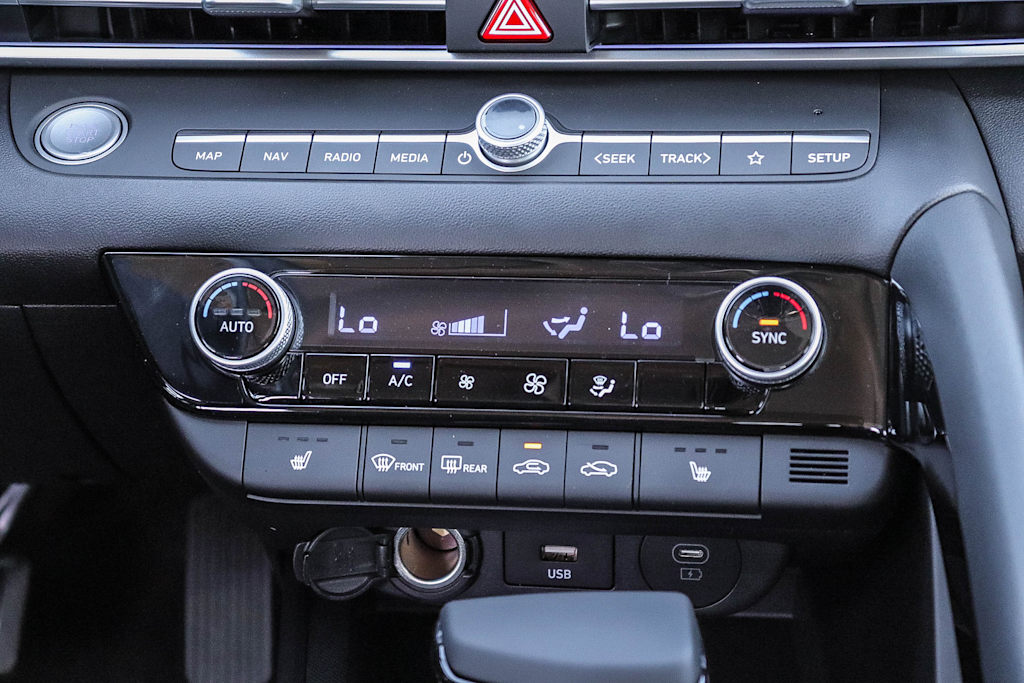 Thumbnail: 2026 Hyundai Elantra - 24